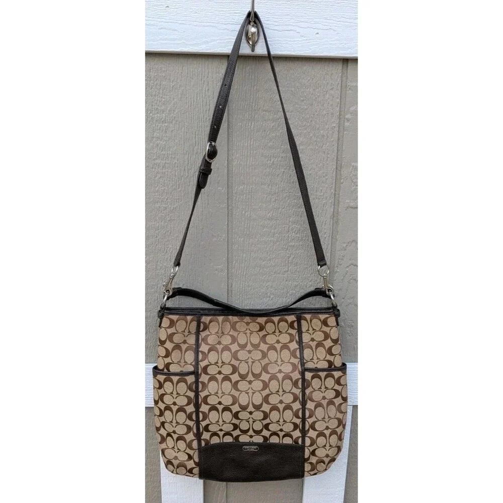 COACH PARK SIGNATURE HOBO BAG